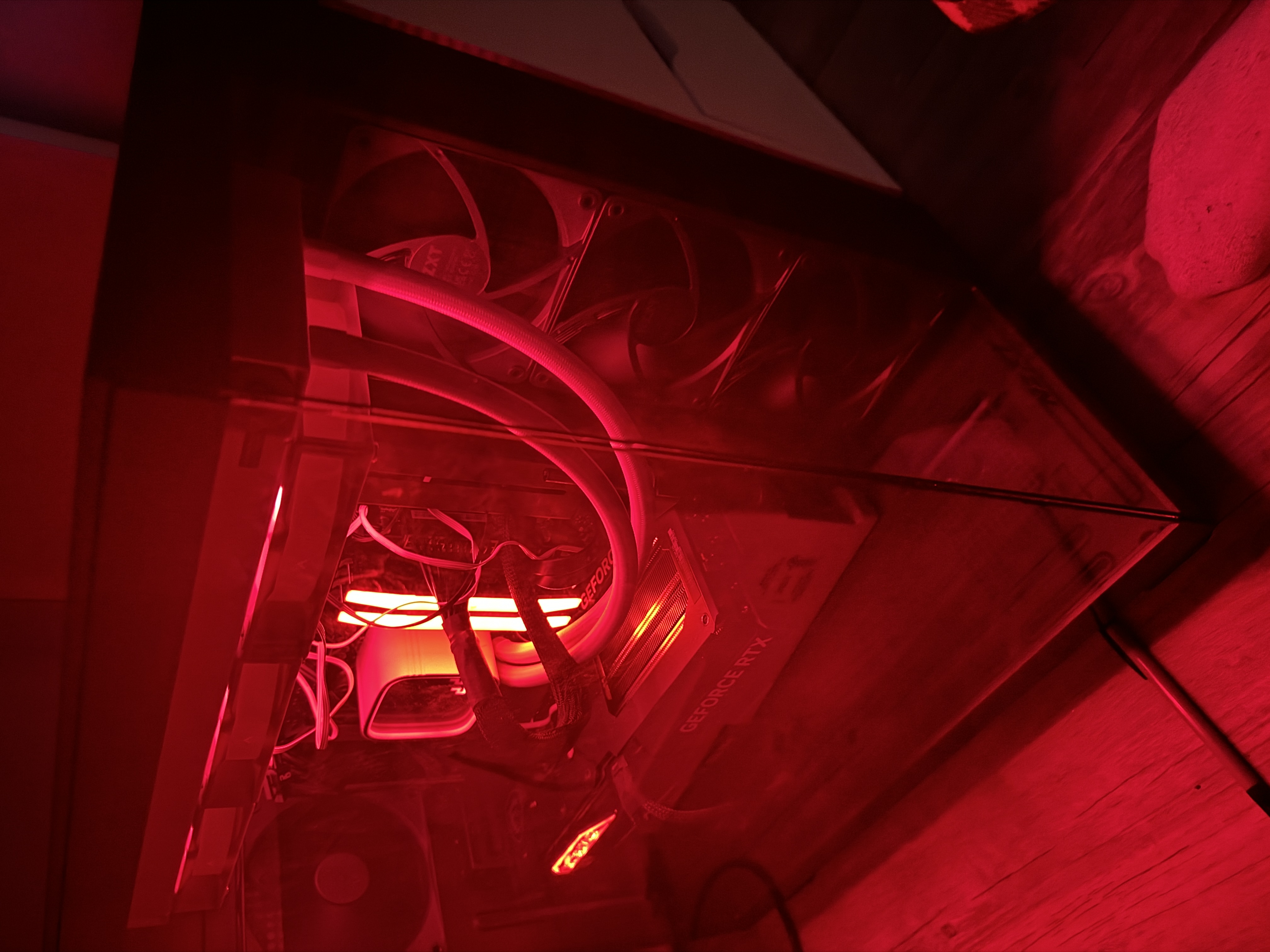 Really smooth pc for intense graphic designing.